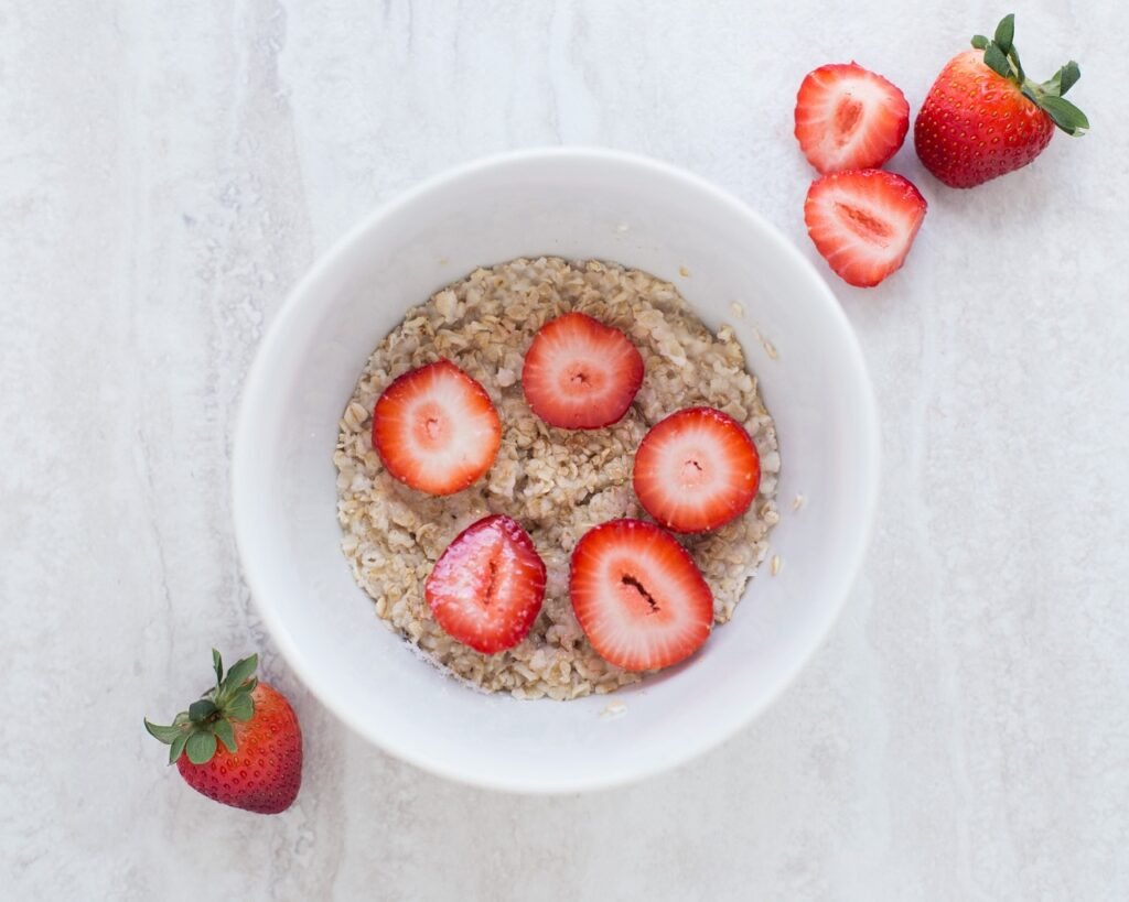 oatmeal, cereals, strawberries, berries, bowl, breakfast, food, fruits, meal, breakfast bowl, healthy breakfast, breakfast meal, fresh strawberries, sliced strawberries, flat lay, food photography, oatmeal, oatmeal, oatmeal, oatmeal, oatmeal
